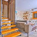 Villa Uezuemlue 1 Bedroom Secluded With Private Pool Hot Tub