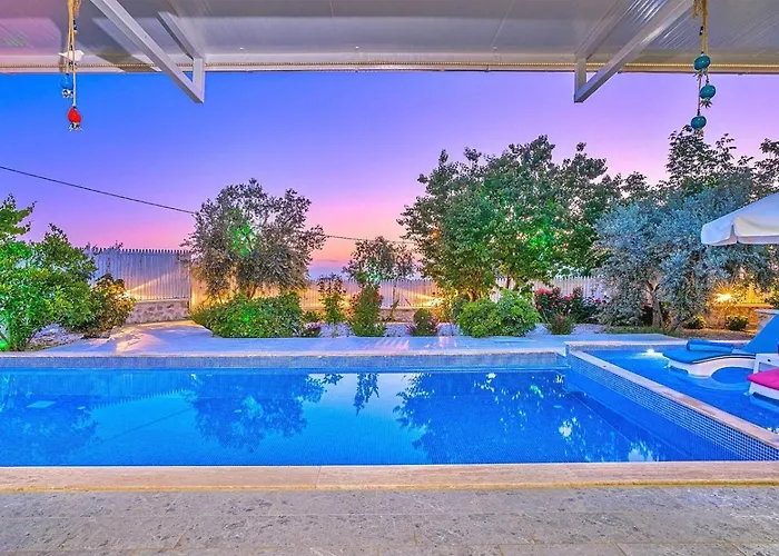 Villa Uezuemlue 1 Bedroom Secluded With Private Pool Hot Tub Kalkan