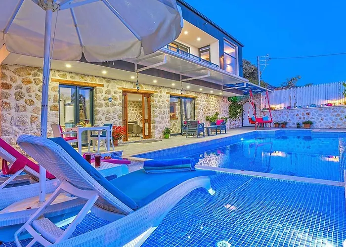Uezuemlue 1 Bedroom Secluded With Private Pool Hot Tub Kalkan