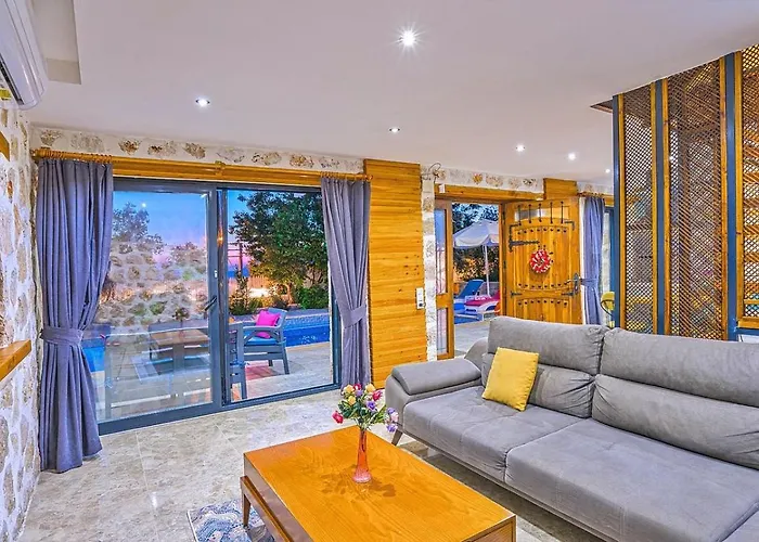 Villa Uezuemlue 1 Bedroom Secluded With Private Pool Hot Tub Kalkan