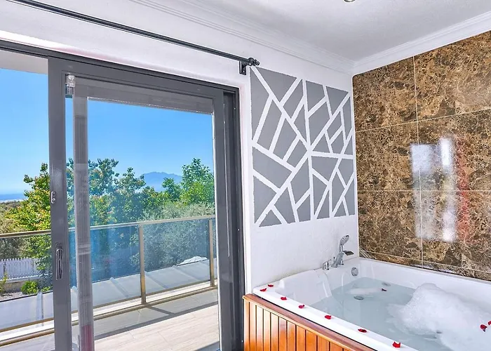 Uezuemlue 1 Bedroom Secluded With Private Pool Hot Tub Villa
