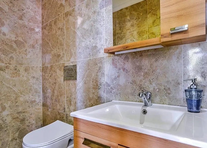 Villa Uezuemlue 1 Bedroom Secluded With Private Pool Hot Tub