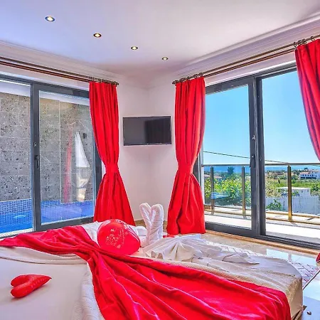 Uezuemlue 1 Bedroom Secluded With Private Pool Hot Tub Villa