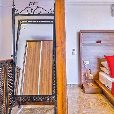 Villa Uezuemlue 1 Bedroom Secluded With Private Pool Hot Tub