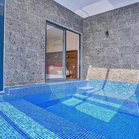 Uezuemlue 1 Bedroom Secluded With Private Pool Hot Tub Kalkan
