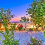 Uezuemlue 1 Bedroom Secluded With Private Pool Hot Tub וילה קלקן